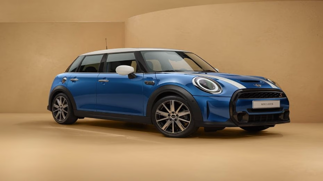 MINI 5 Door: Hatchback Premium dengan Ruang Lebih Luas dan Gaya Ikonik